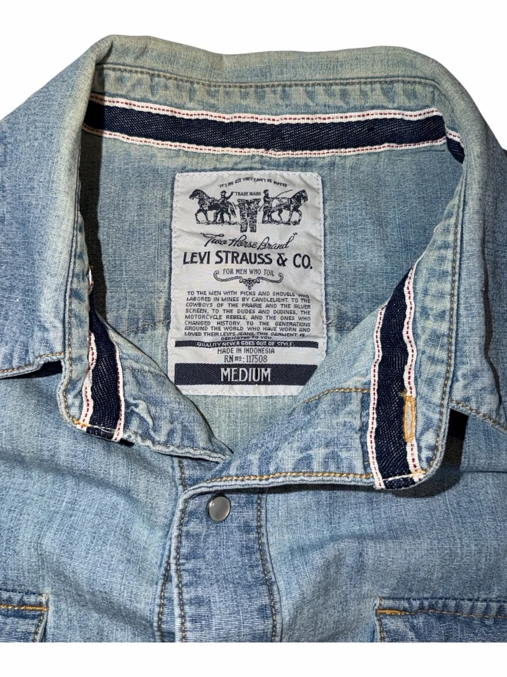 Vintage 90s y2k Levi Two Horse Brand Blue Denim Western Snap baggy retro Medium